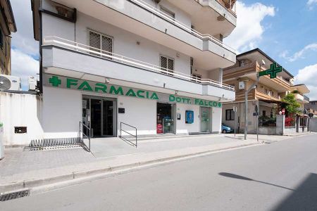 Farmacia dott. Falco - Marcianise - esterno