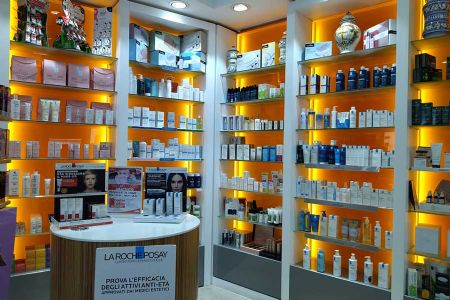 Farmacia Santa Chiara a Sant'Antimo, Napoli - cosmesi